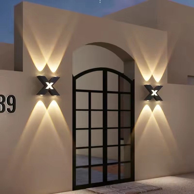 Lampada da Parete per Esterni  - Outdoor Lighting Wall Mount recensione e prezzo